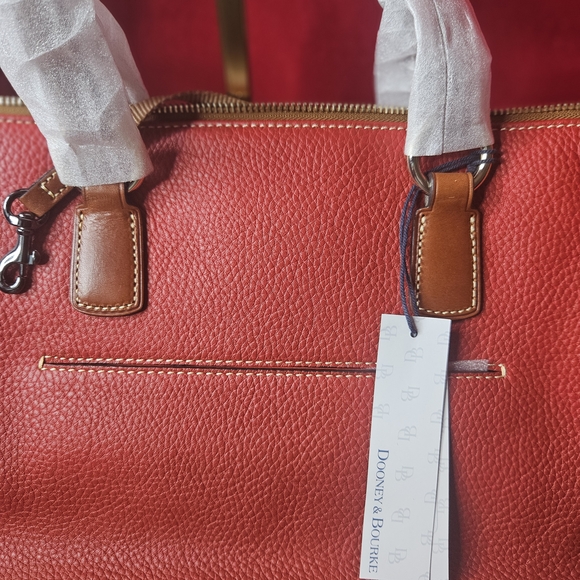 NWT Dooney & Bourke Pebble Grain Small Wren Zip Tote Red R2347 - Picture 8 of 11